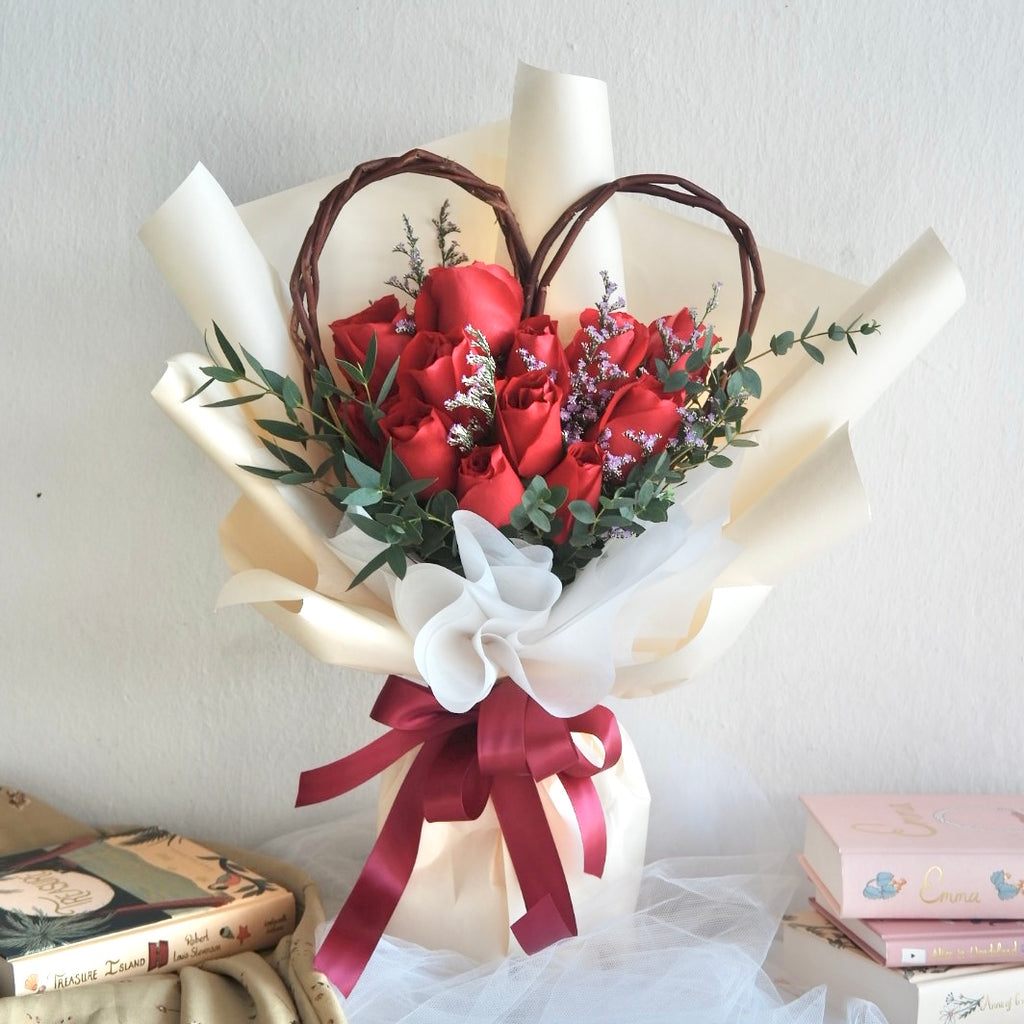 Julieta (12 Red Roses)