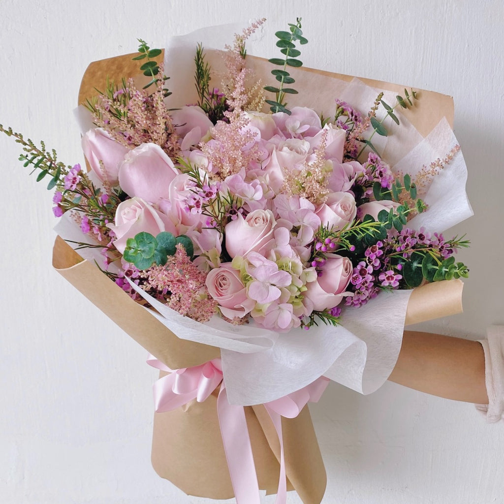 Lustrous Dreams (15 Pink Roses)