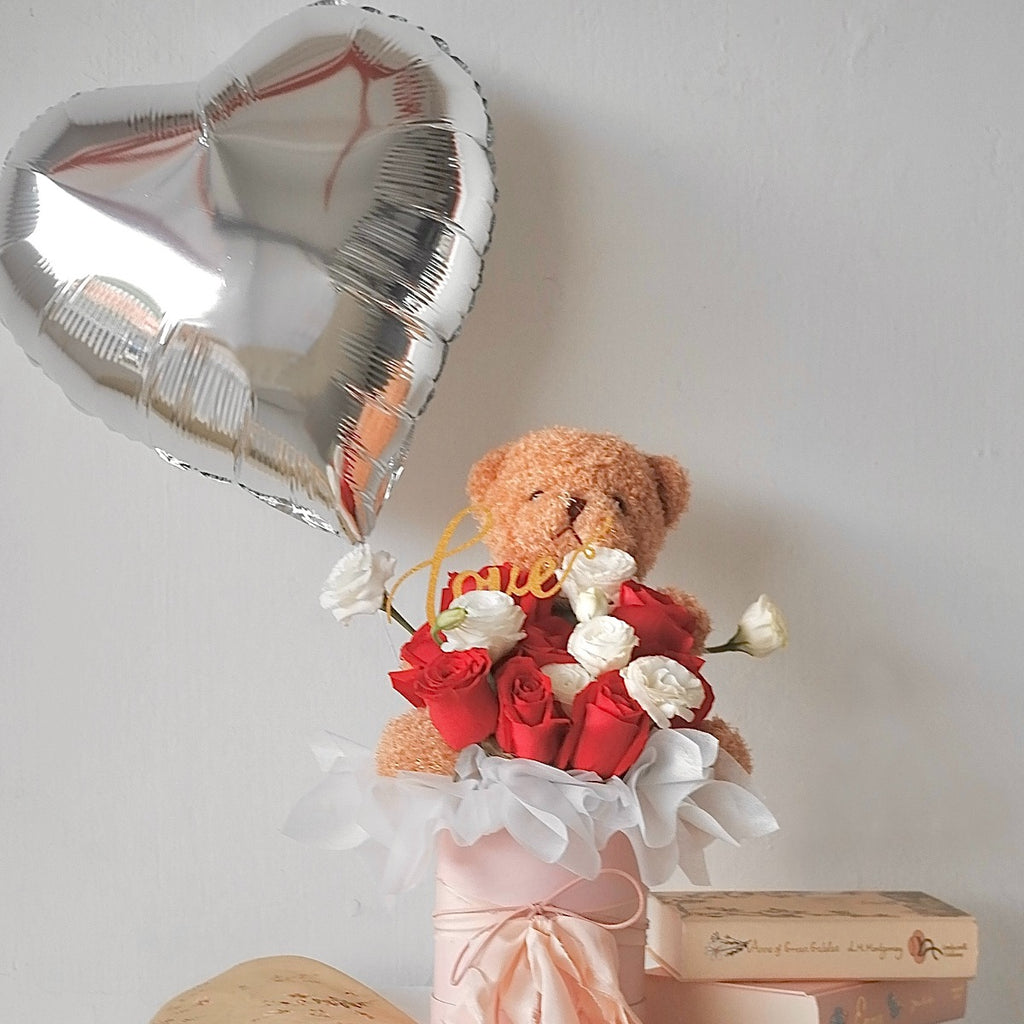 My Beloved Bear (8 Red Roses)