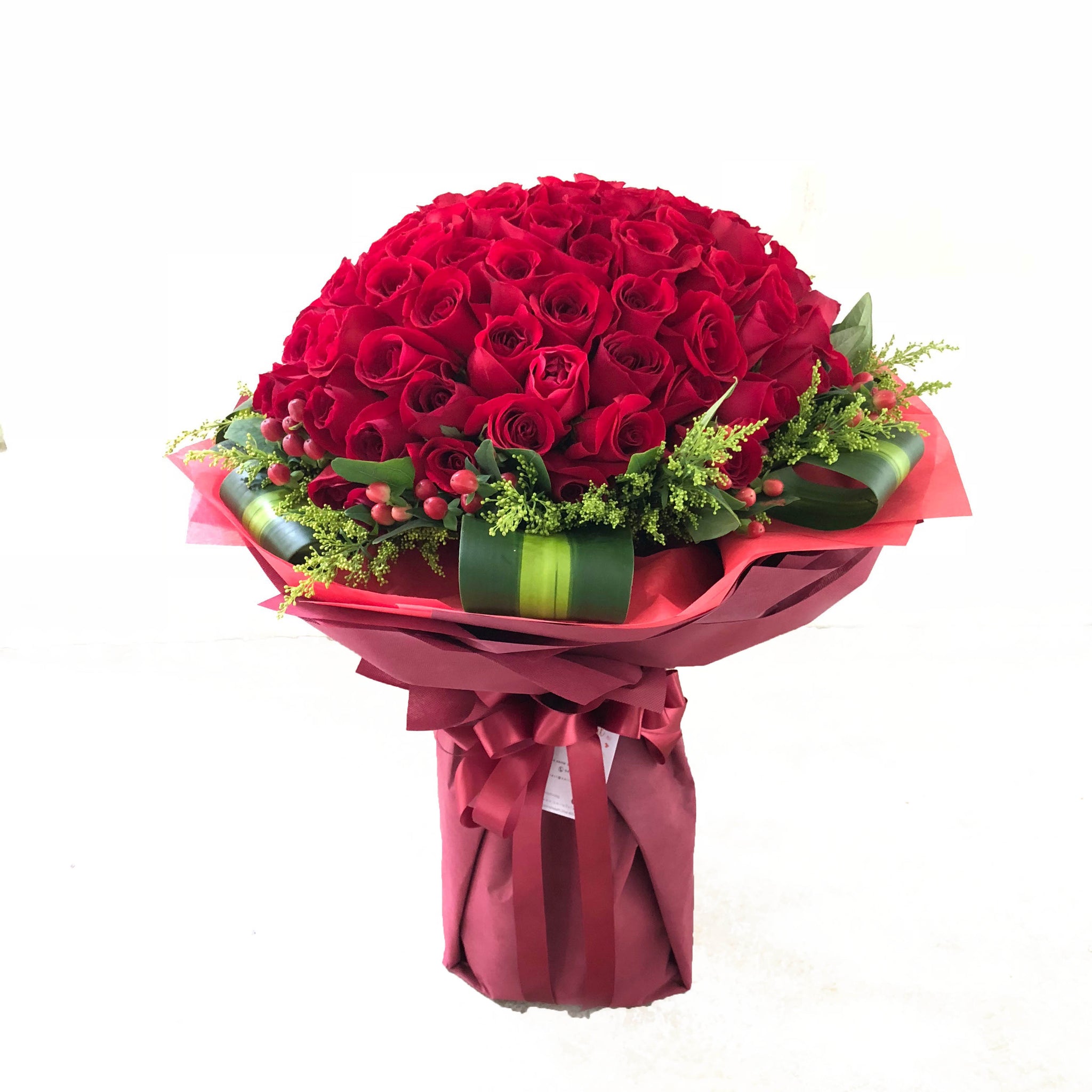 99 Roses - Blooming Love ( 99 Red Roses with Berries & Leaves)