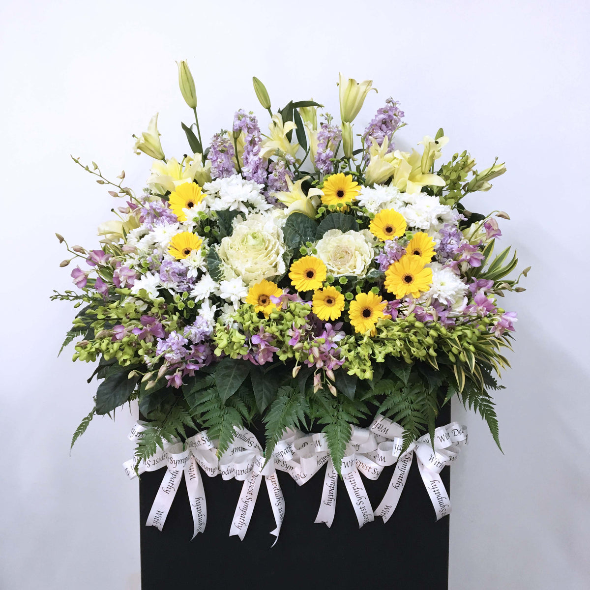 Combro Condol Executive Condolences Wreath - Monumental Compassion