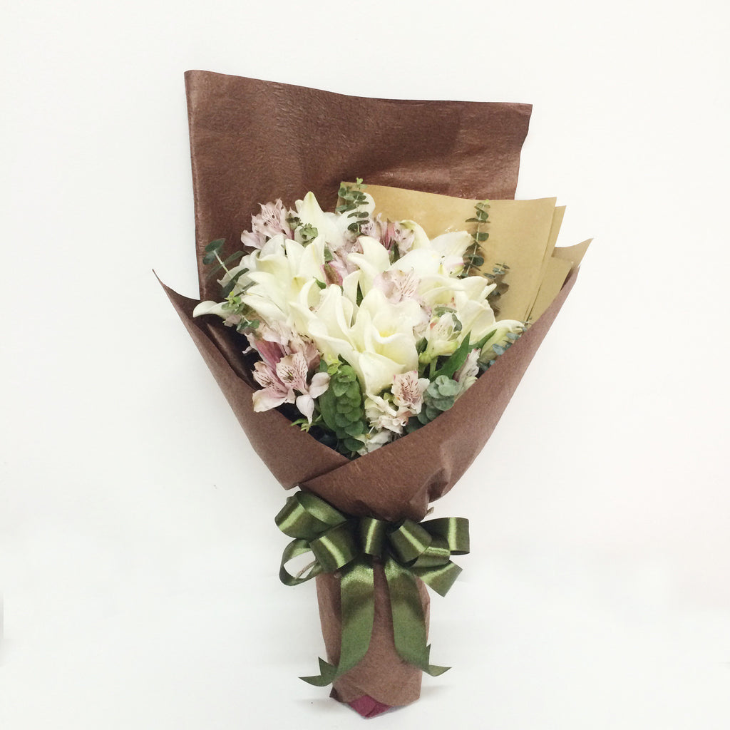 Exquisite Blooms (10 Lilies)
