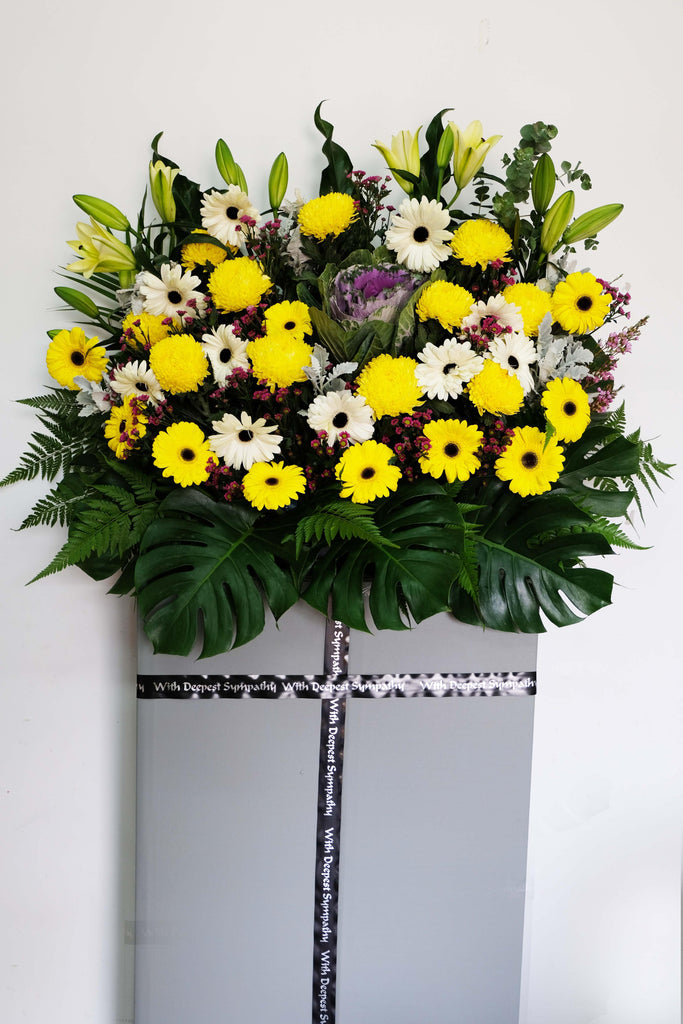 Condolence Wreath - Sincere Consolation