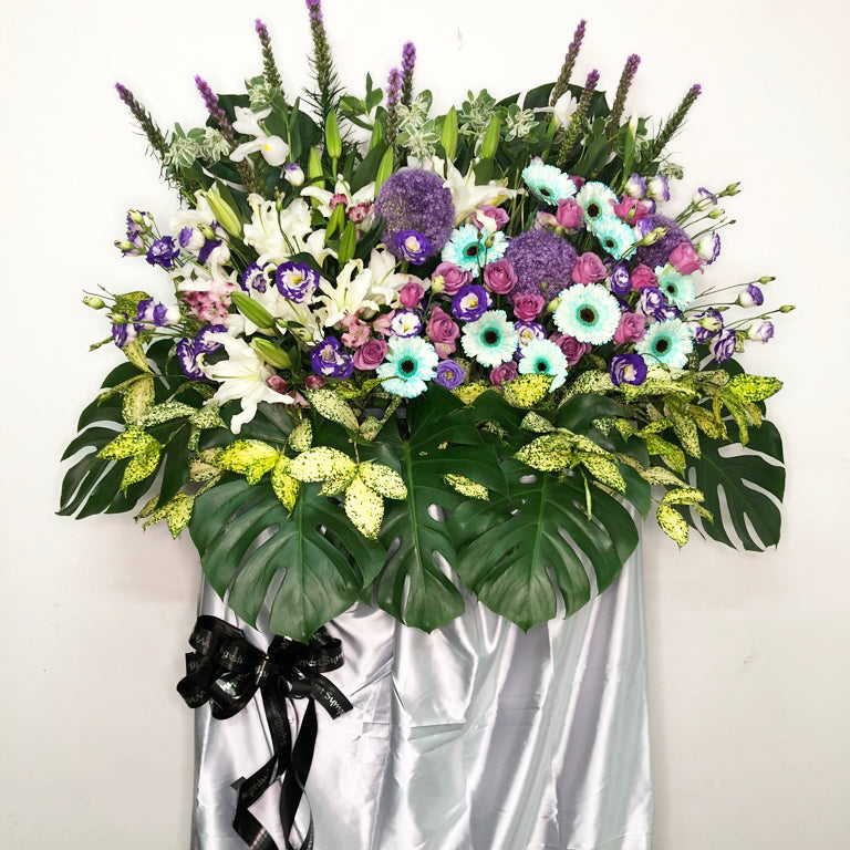 Executive Condolences Wreath Flowers - Silver Solace