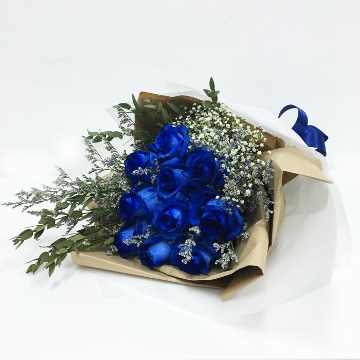 Sapphire Vision (9 blue roses)