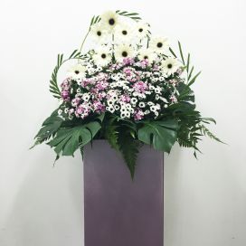 Condolences Flowers Stand - Beatitude Remembrance