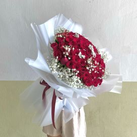 99 Roses - Blooming Love (Red in Mystic White)