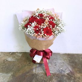 Celestial Romance (9 Red Roses)