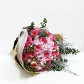 Rosette Blush (15 roses)