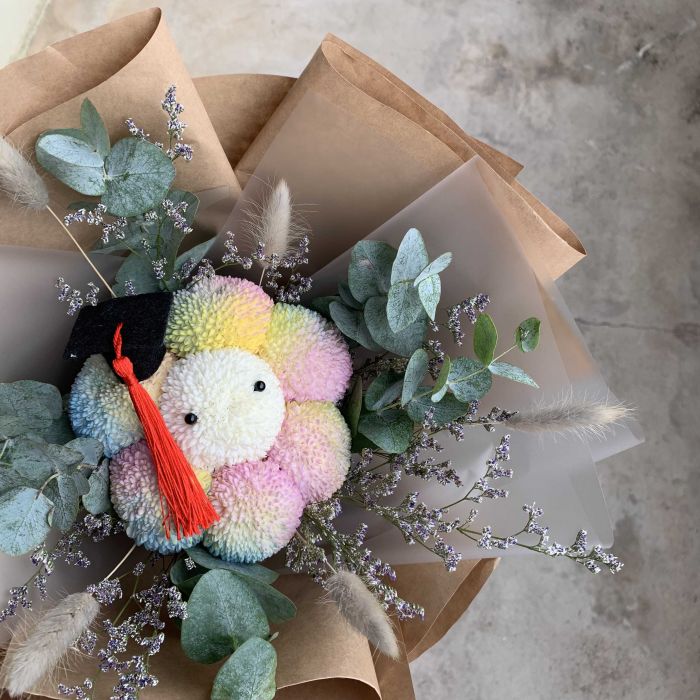 graduation flower bouquet singapore smiley graduate